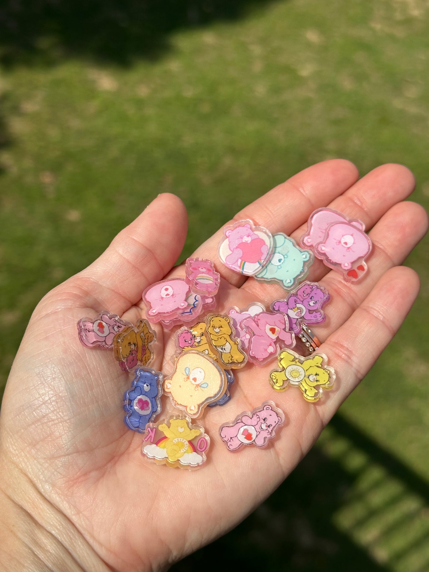 2cm Acrylics 25 Pieces