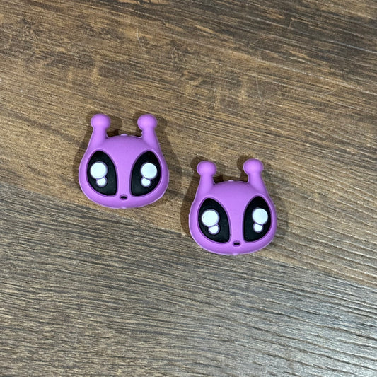 Alien Head Silicone Focal Bead